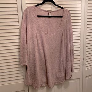 We The Free w 3/4 length sleeve Size L